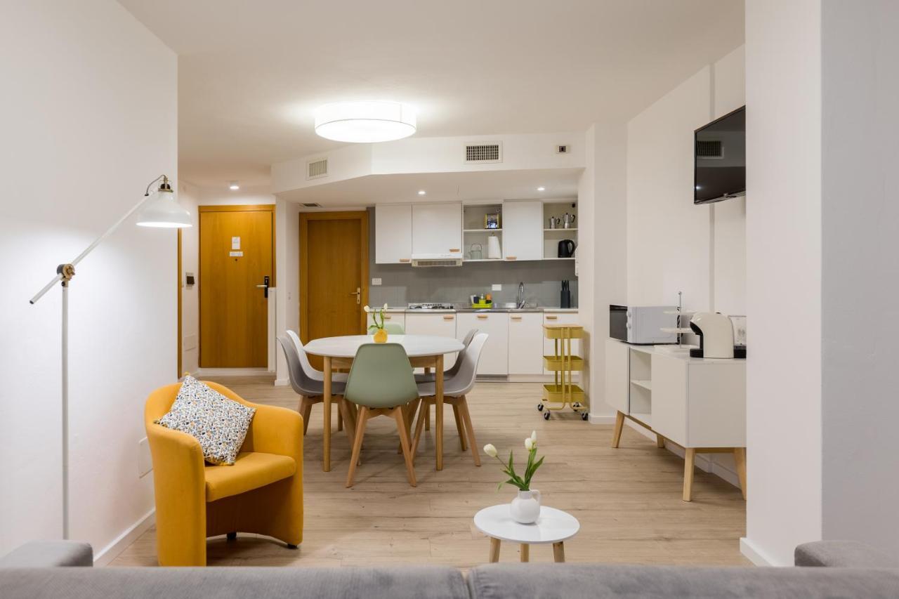 Mama Apartments 리바 델 이탈리아 베로나 외부 사진