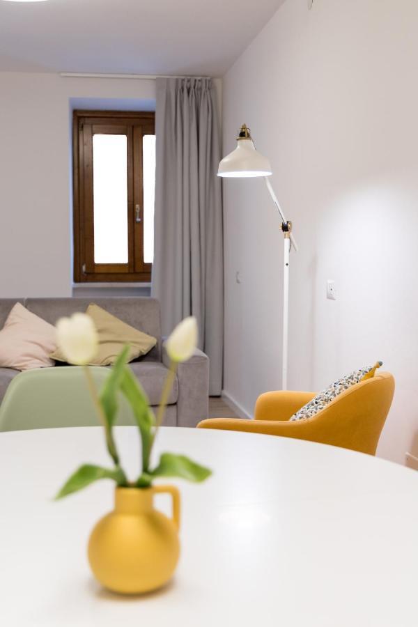 Mama Apartments 리바 델 이탈리아 베로나 외부 사진